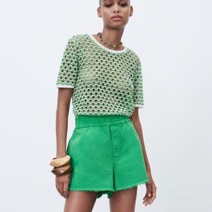 ZARA high wasted shorts size MEDIUM